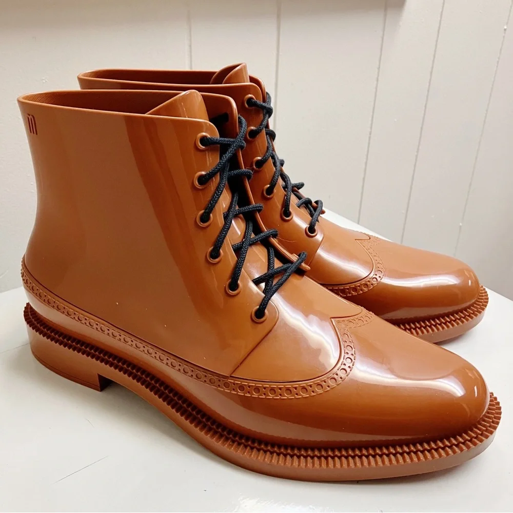 MELISSA Womens BRAZILIAN Wingtip Brogue Ankle Boot SIZE 7 Glossy Bordeaux Brown - Picture 2 of 13